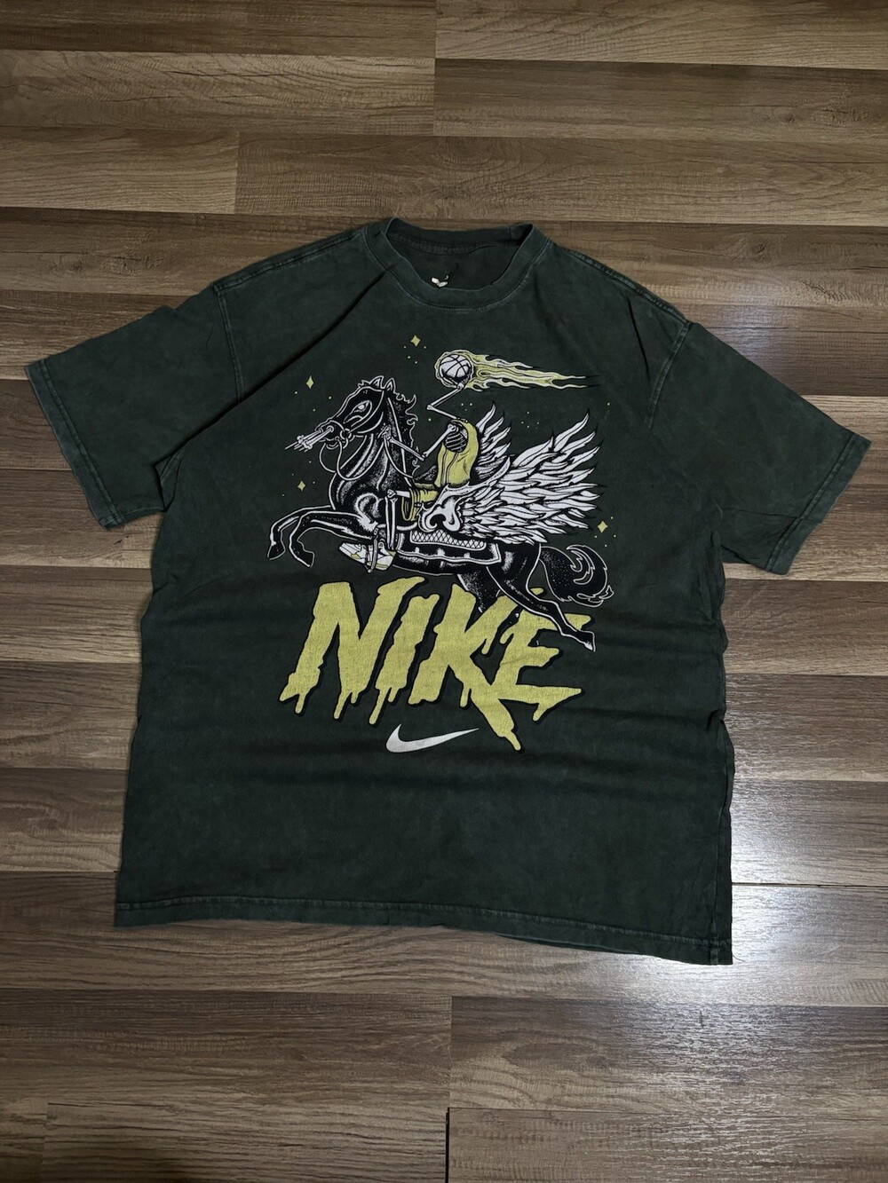 Vintage Men’s Size M Nike Max90 Basketball T-Shirt Green Skeleton Rider Tee